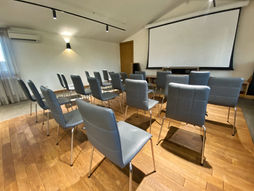 Conference Hall.HEIC