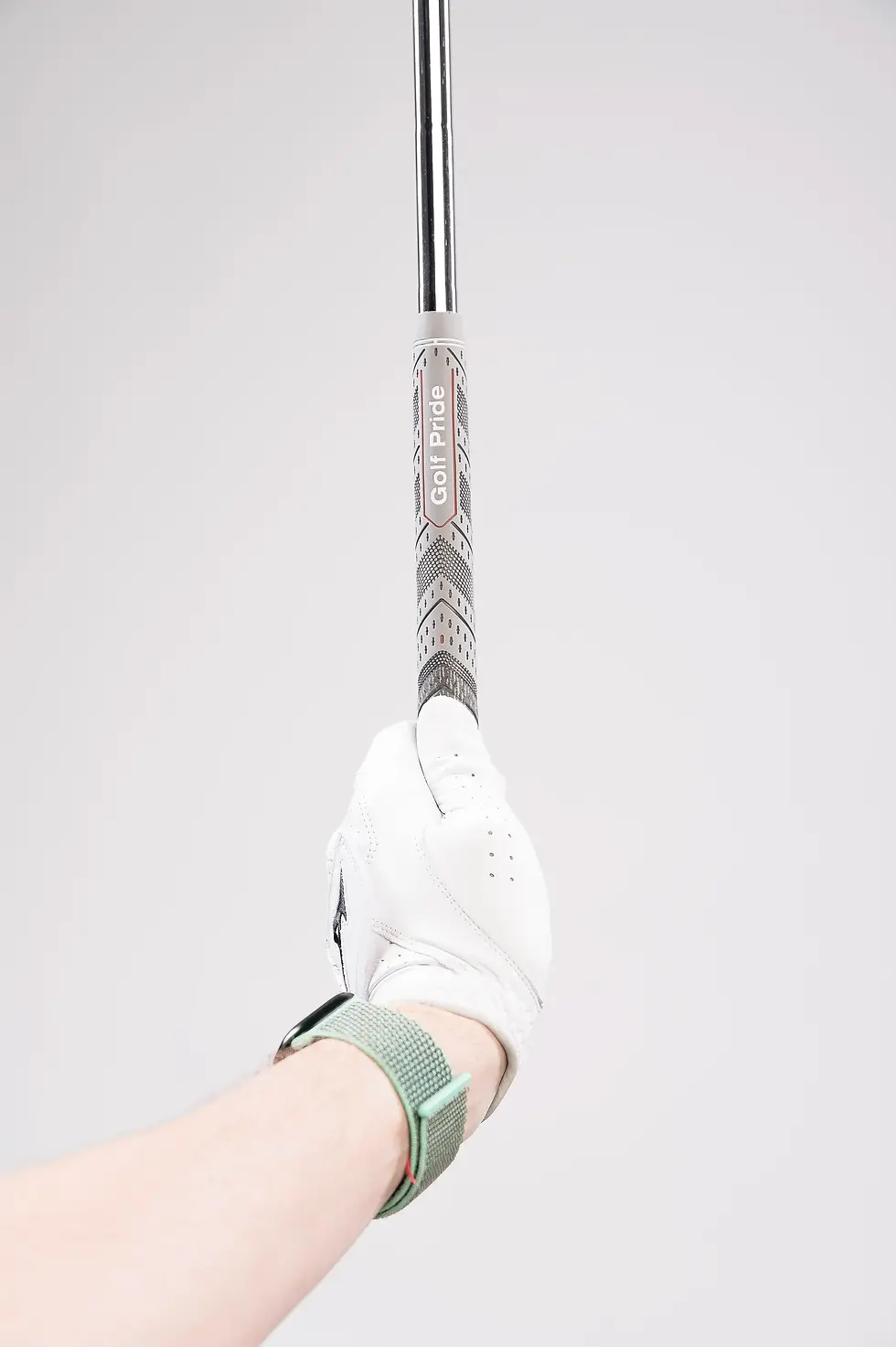 pozycja lewej dłoni na kiju golfowym