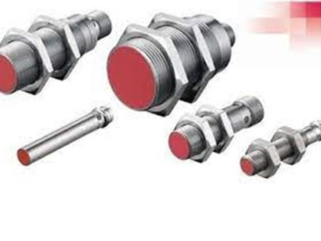 LEUZE Inductive switches
