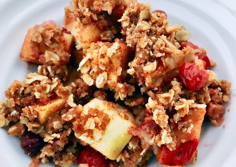 Slow Cooker Cranberry Apple Crisp