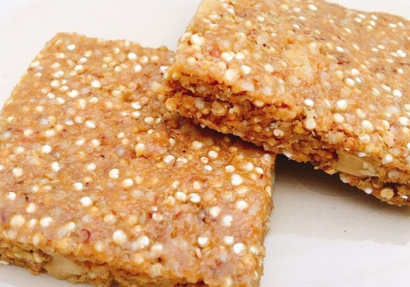 Sweet & Salty Quinoa Granola Bar Recipe
