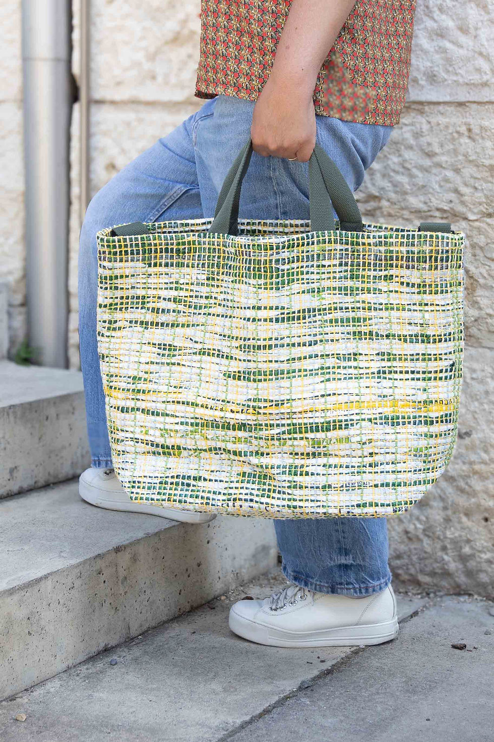 Miniaturbild: Tasche Selvete mit Schultergurt