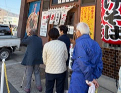 もう少し・・・温かいラーメンが待っています。