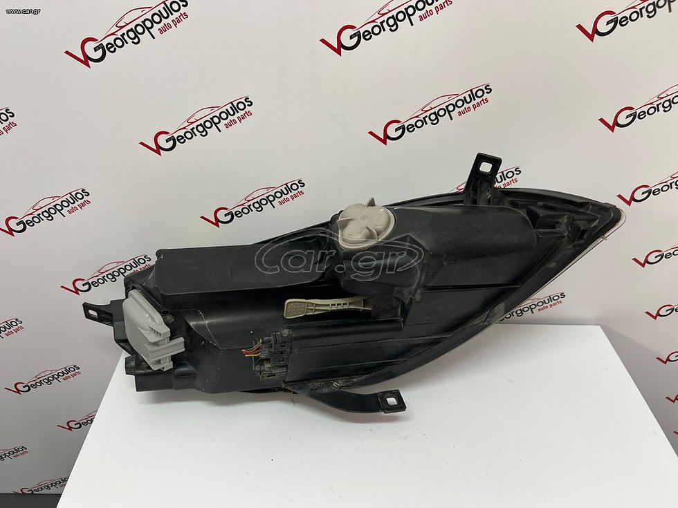 Μικρογραφία: Φανάρι εμπρός αριστερά Mitsubishi Colt 05-08