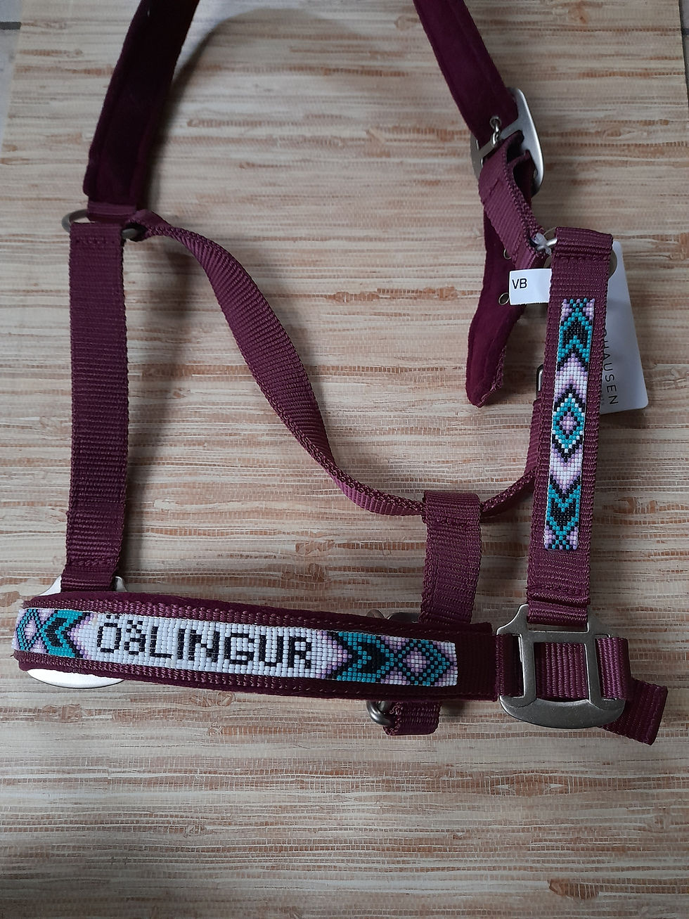 Thumbnail: Halster bordeaux met kralen (met gesp)