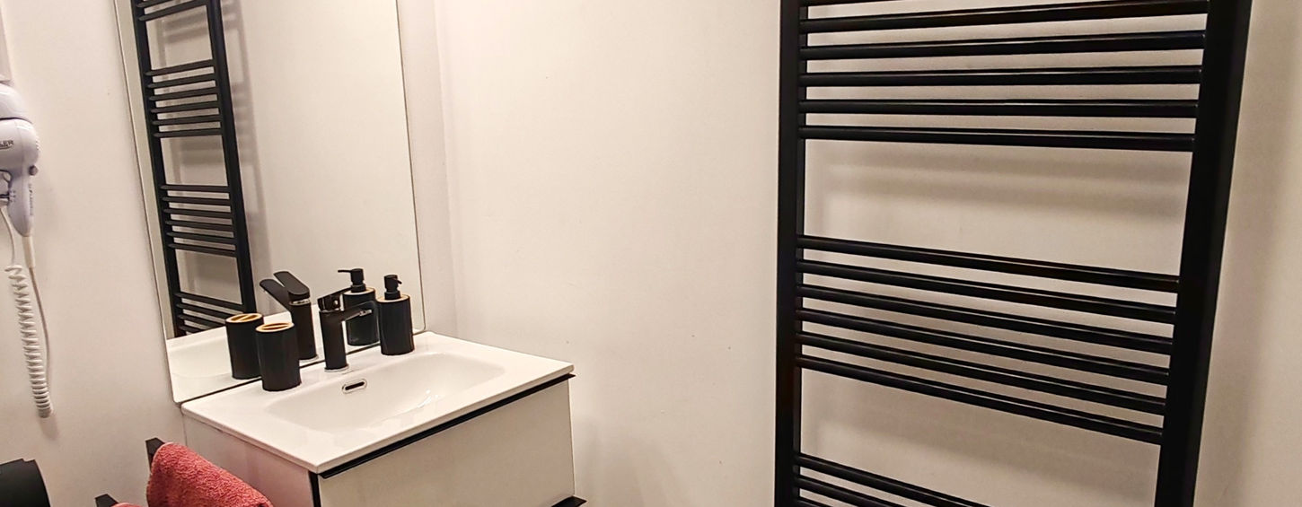 Működő apartmanház a Gyulai Várfürdő közelében