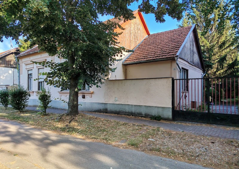 Két lakrészes nagypolgári ház Békéscsabán