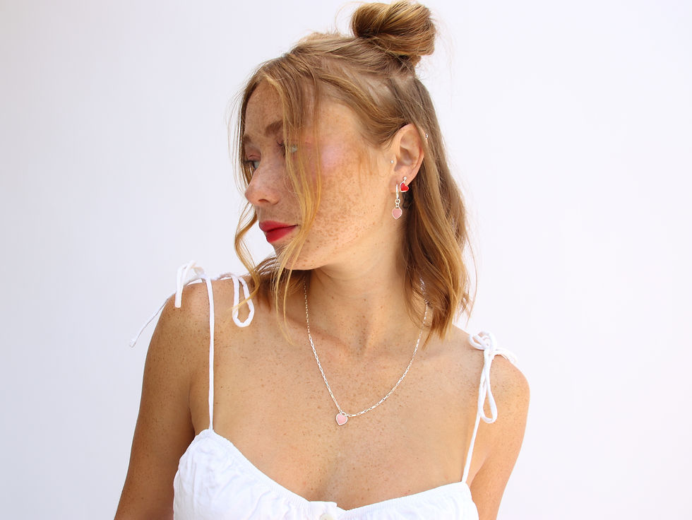 Thumbnail: Pink heart necklace