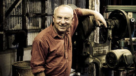 把公司捐給「地球」的10億戶外運動品牌