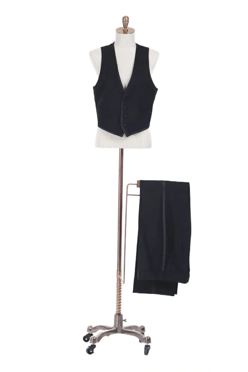 תמונה ממוזערת: חליפה לאשה 3 חלקים