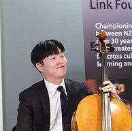 truck_driver_turned_violinist_karla_nort