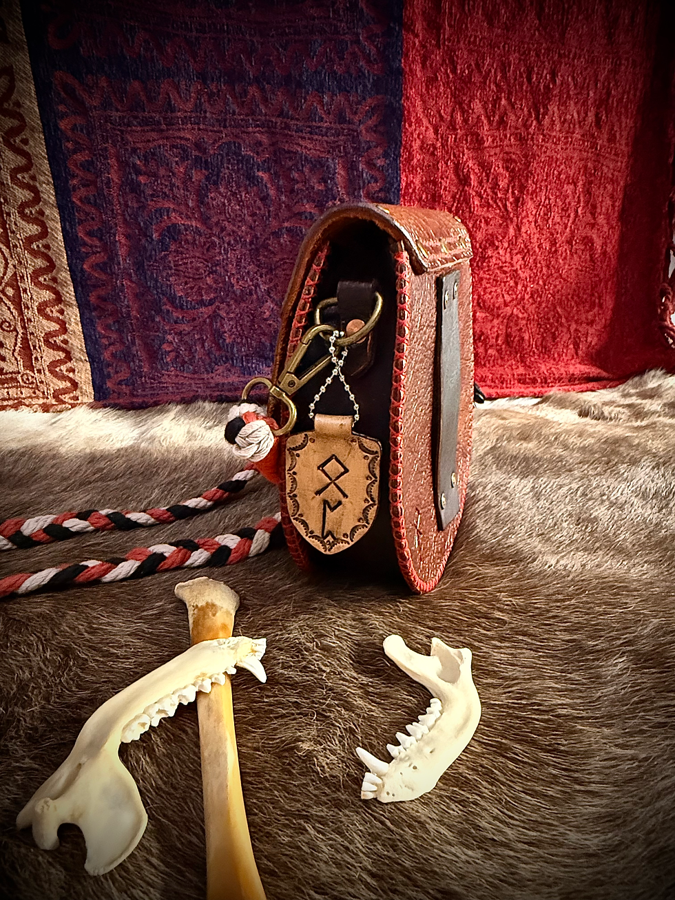 Thumbnail: The Wanderer Handbag