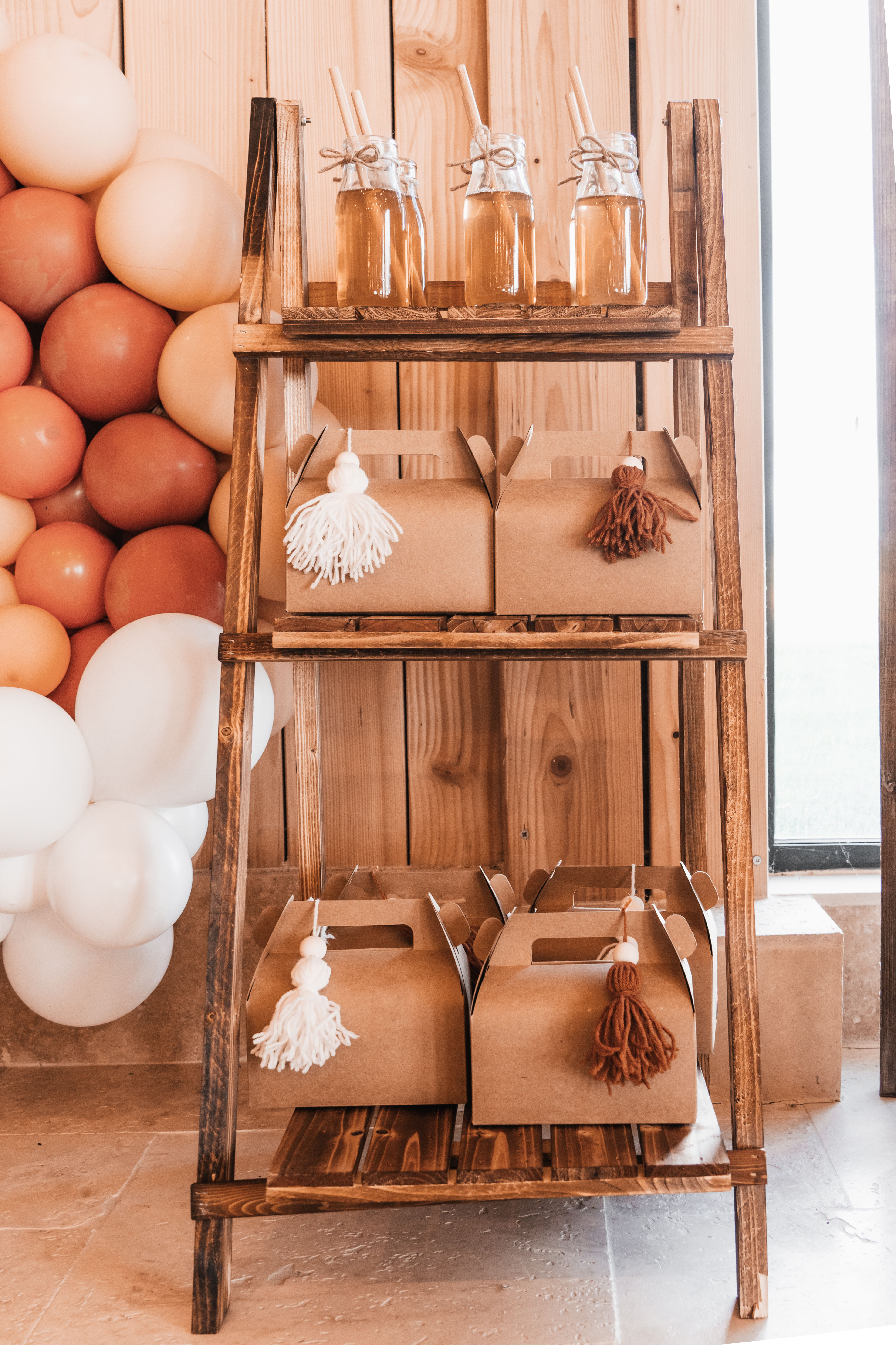 Petit escabeau en bois