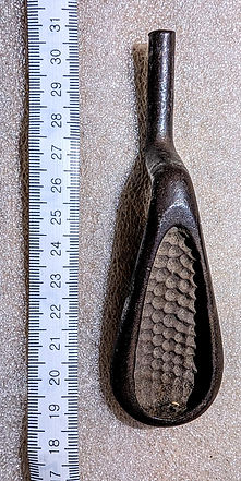Iveson leatherworking palm iron - front .jfif