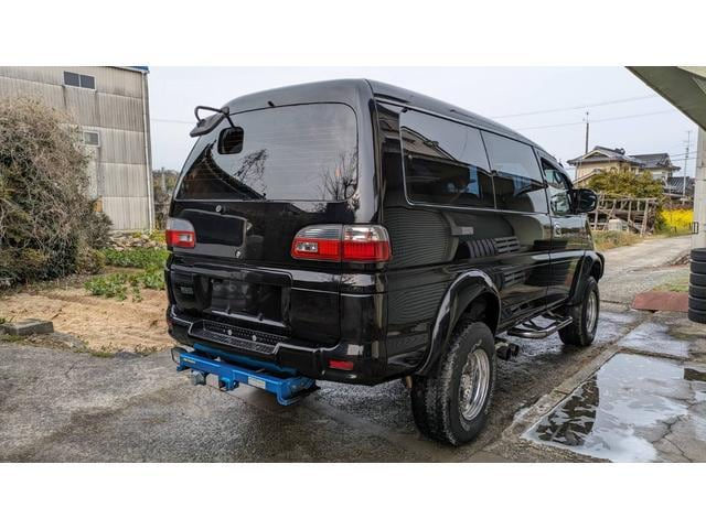 Thumbnail: MITSUBISHI DELICA SPACE GEAR 1997