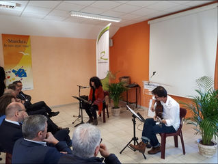 Je suis née d'une bouche ...