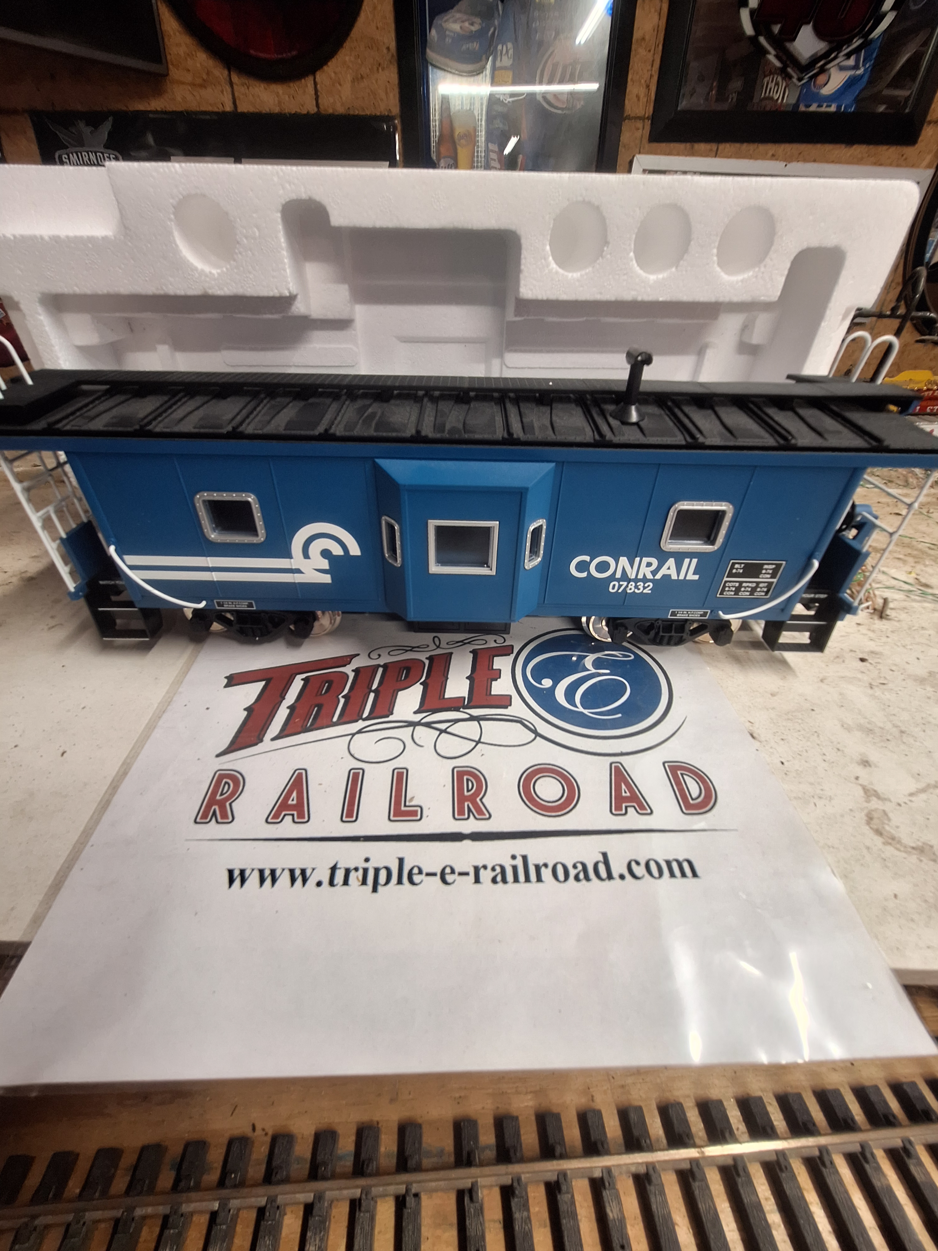 Conrail Baywindow Caboose R12059