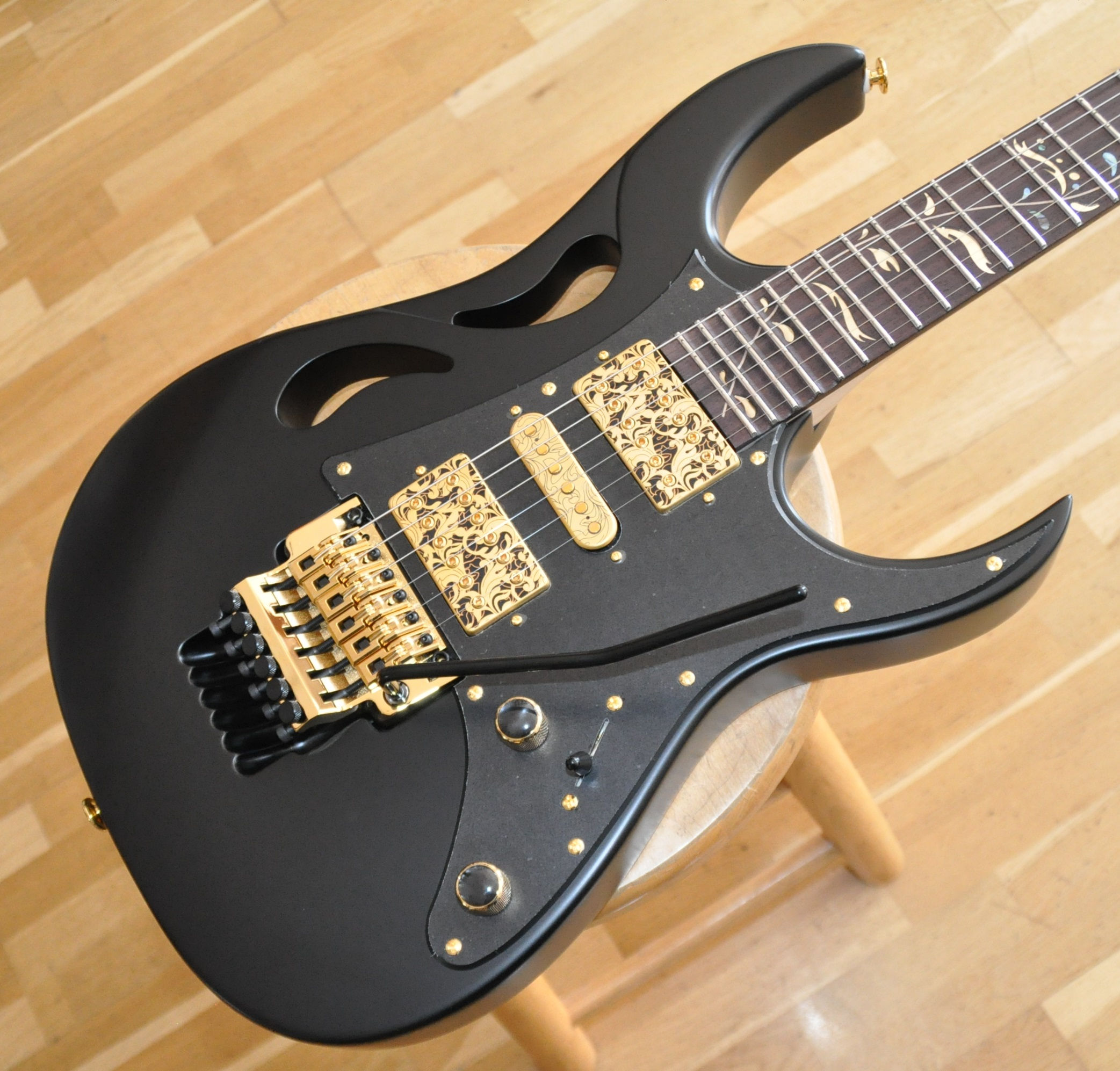 IBANEZ PIA3761 XB Steve Vai Signature / Prestige Series Made In Japan (F2521914)