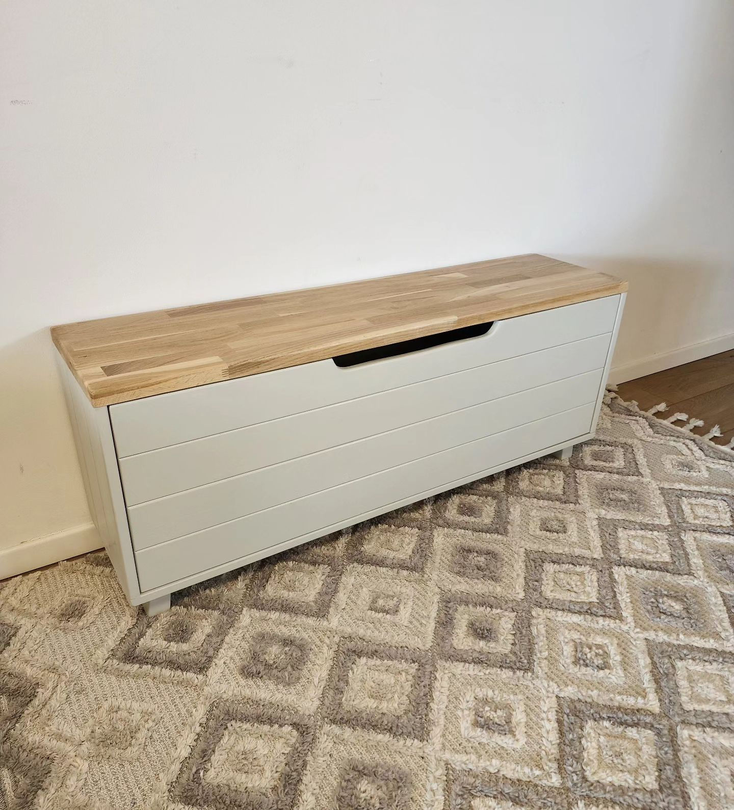 ספסל בשילוב בוצ'ר אלון