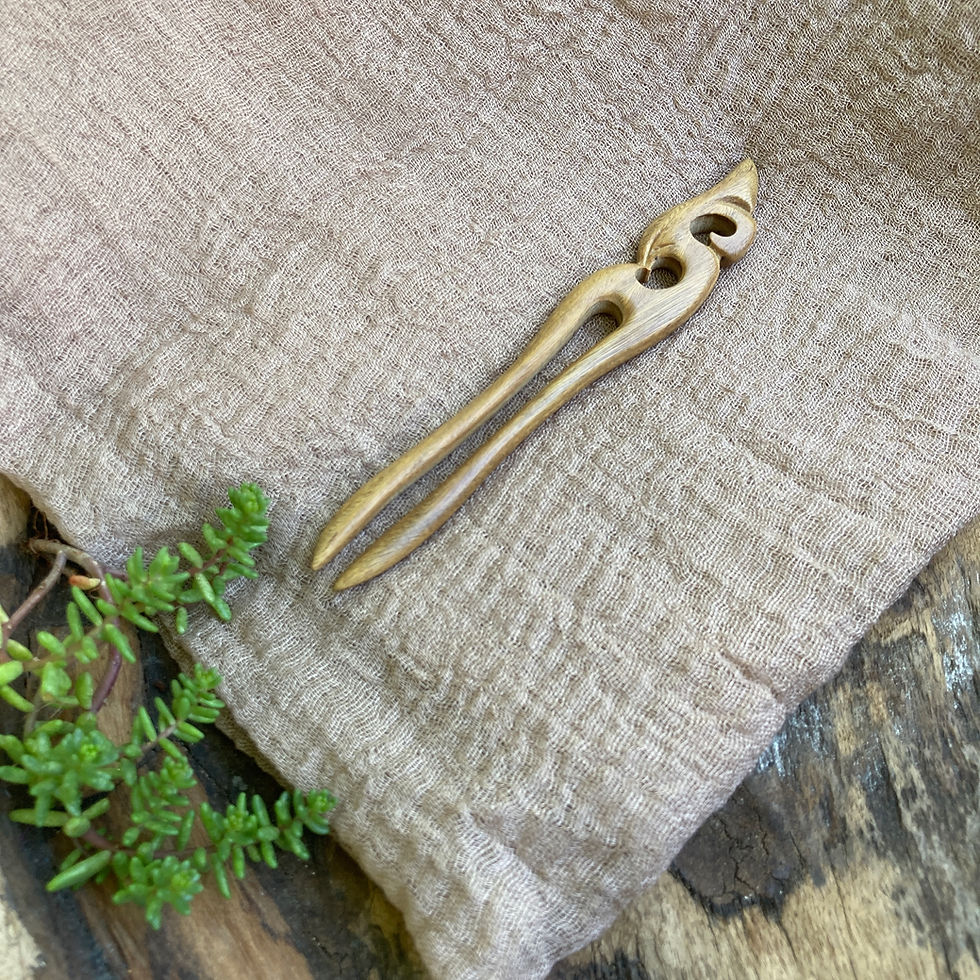 Thumbnail: Hairpin Sandalwood