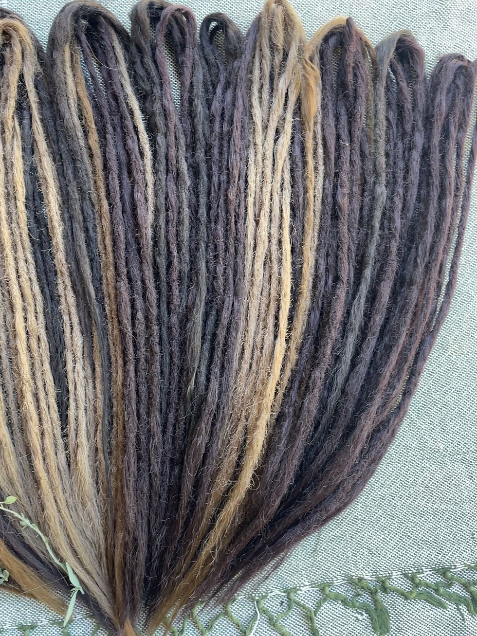 Thumbnail: Dreadlocks Brown mix