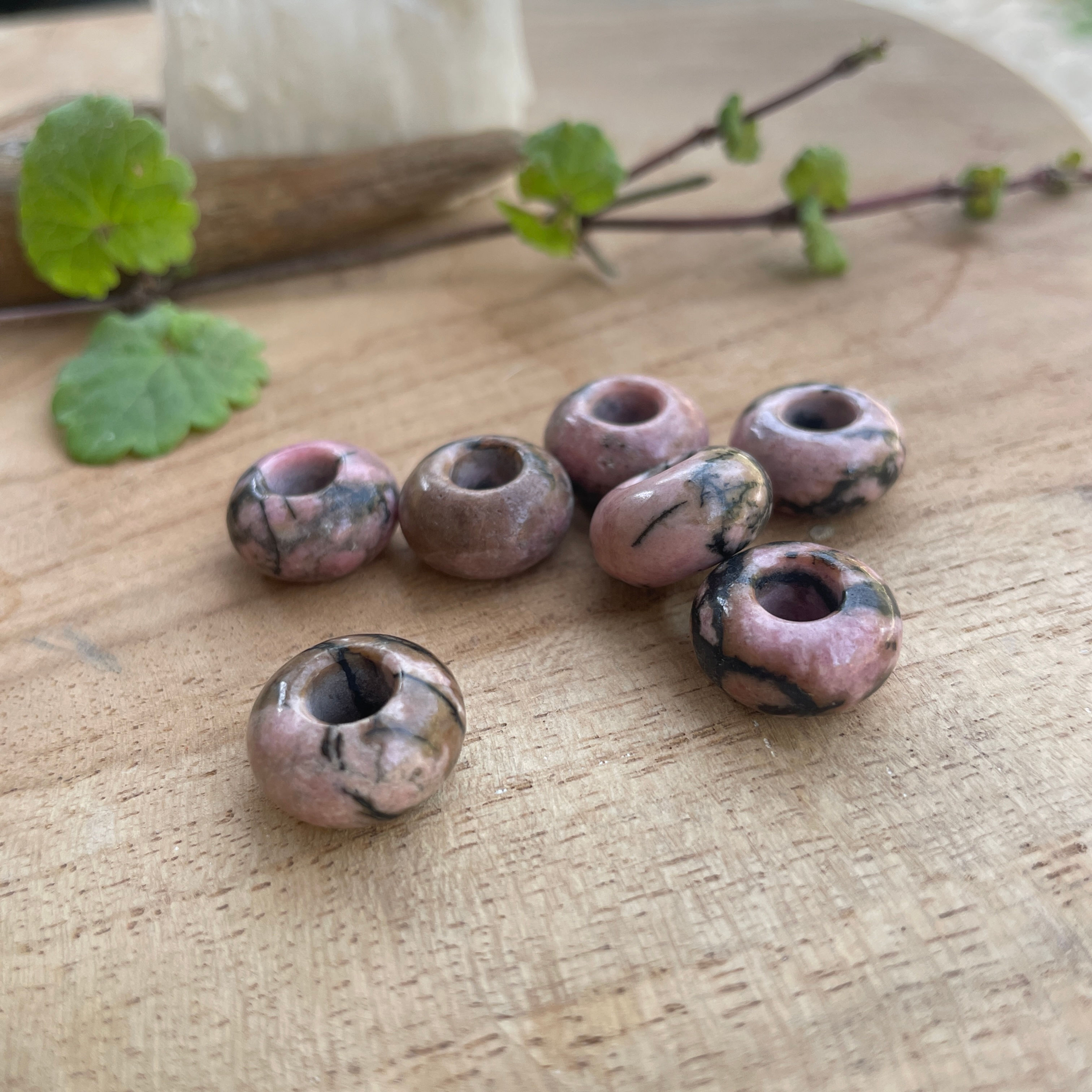 Gemstone Rhodonite