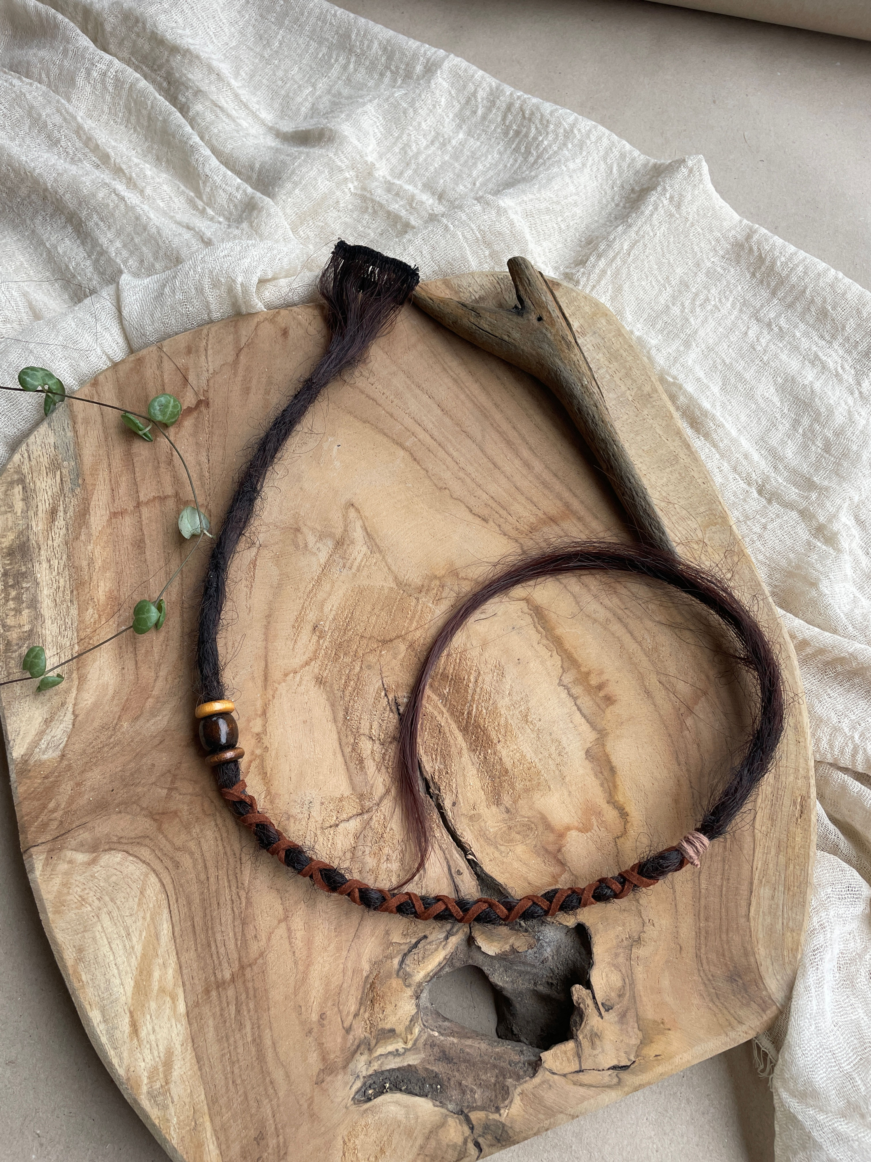 Dreadlock verziert Braun 60cm