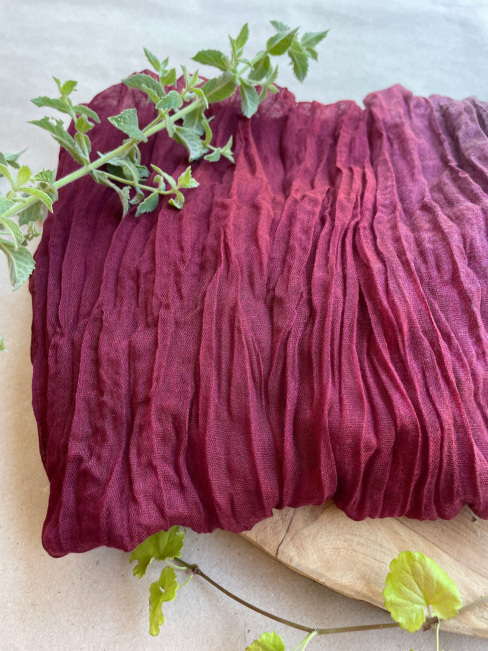 Miniaturbild: Ombre Crinkle Haarschal Bordeaux