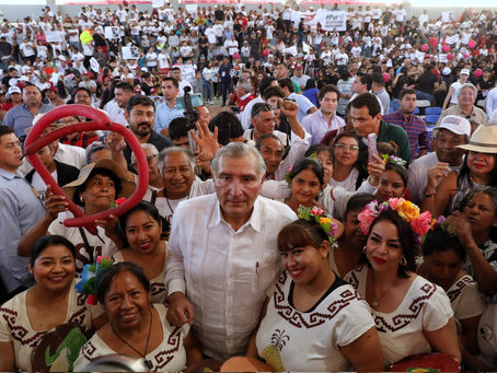 Llama Adán Augusto a trabajar con unidad y lealtad en torno al proyecto y al presidente