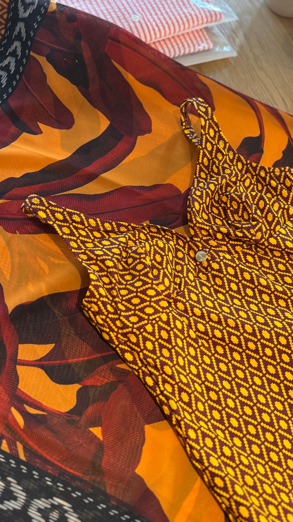 Miniaturbild: Badeanzug V-Auschnitt