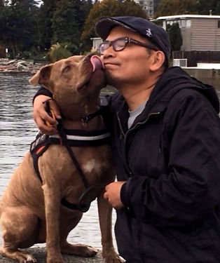 Pitbull kissing me_edited.jpg