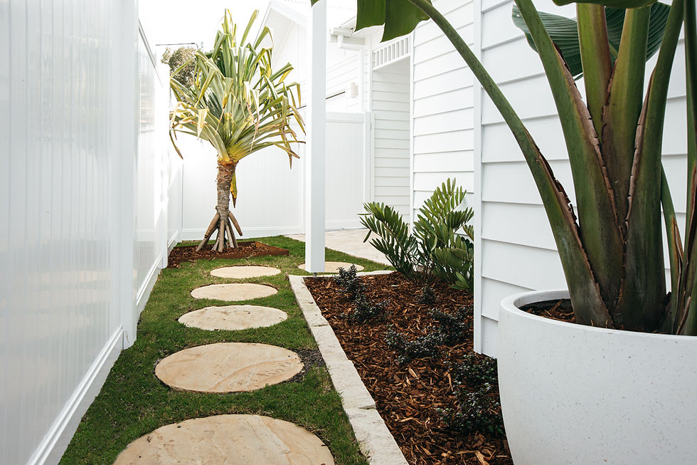 Thumbnail: Sandstone 600 Round Stepper