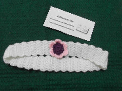 Turbante blanco con flor doble