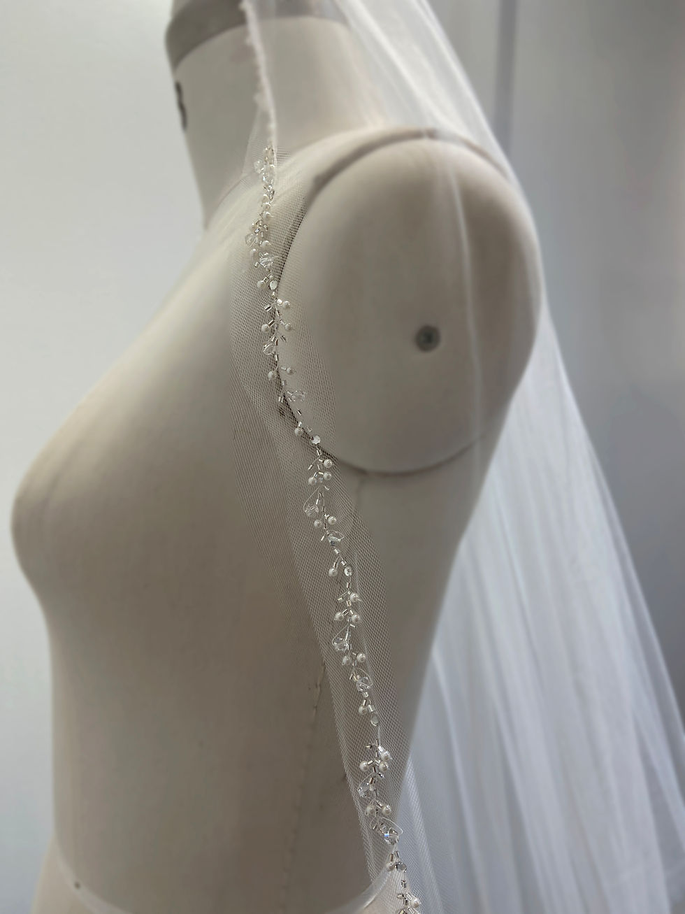 Thumbnail: Ilaria veil