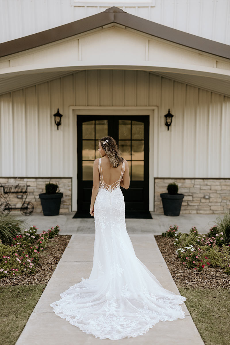 Thumbnail: Essense of Australia - D3657 (size 12) ($2500- $2700)