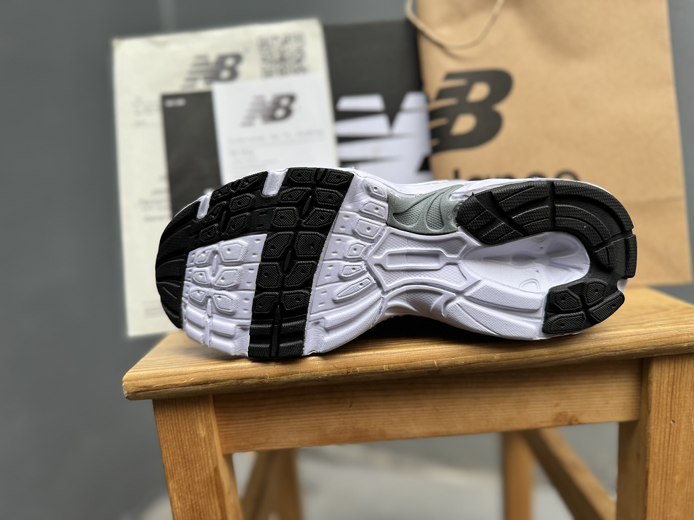 Thumbnail: NEW BALANCE 530