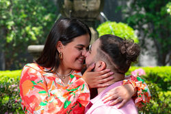 PAREJAS Y FAMILIAS
