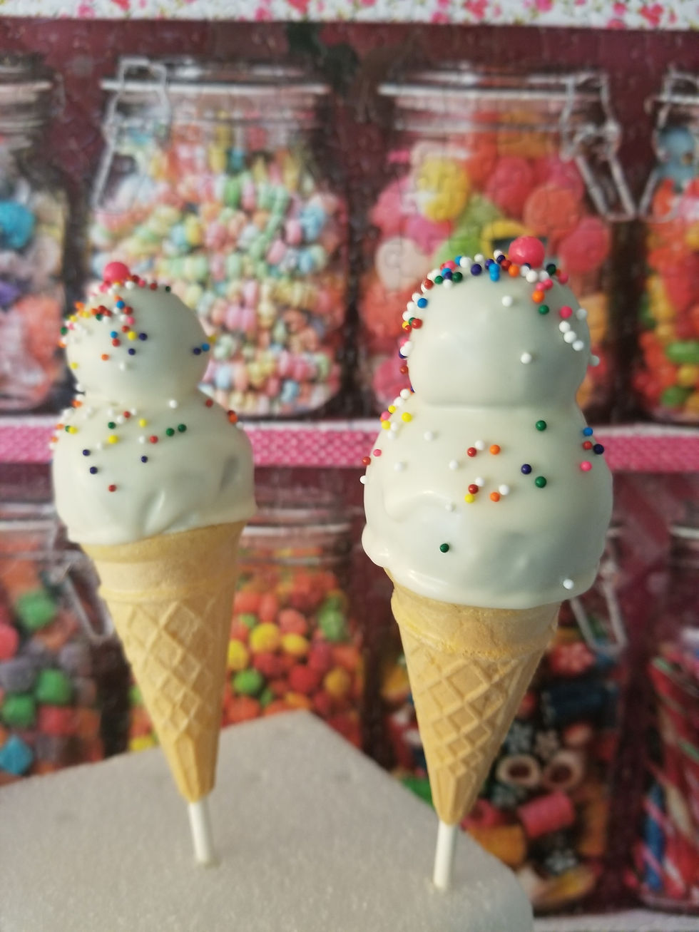 Double Scoop Ice Cream Cones