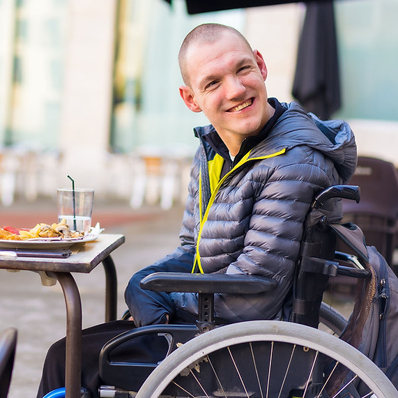 Person med rullestol.jpg