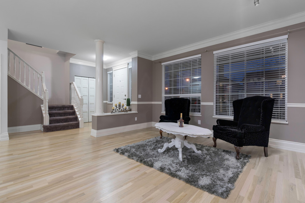 18433-65-Ave-360hometours-02.jpg