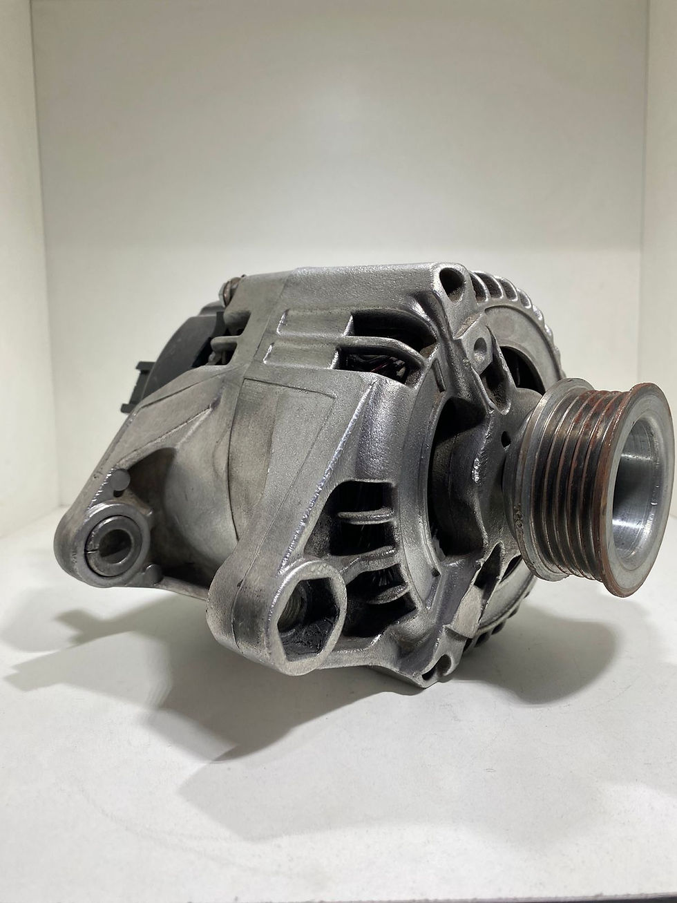 Miniatura: Alternador Fiat - Strada, Palio, Siena - Bosch - 105AM