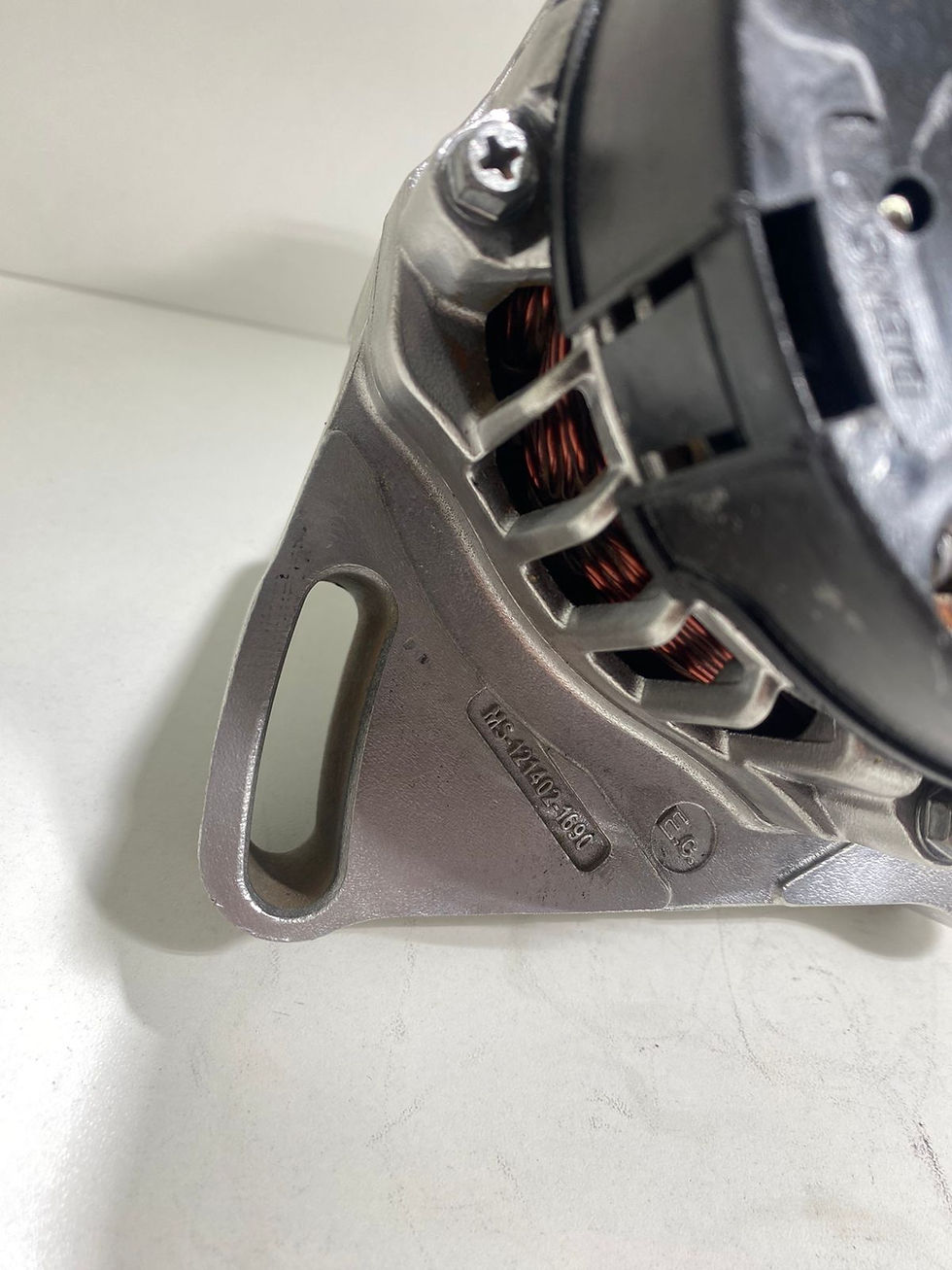 Miniatura: Alternador Fiat - Siena,Uno,Palio,Strada, Fiorino - Denso - 75AM