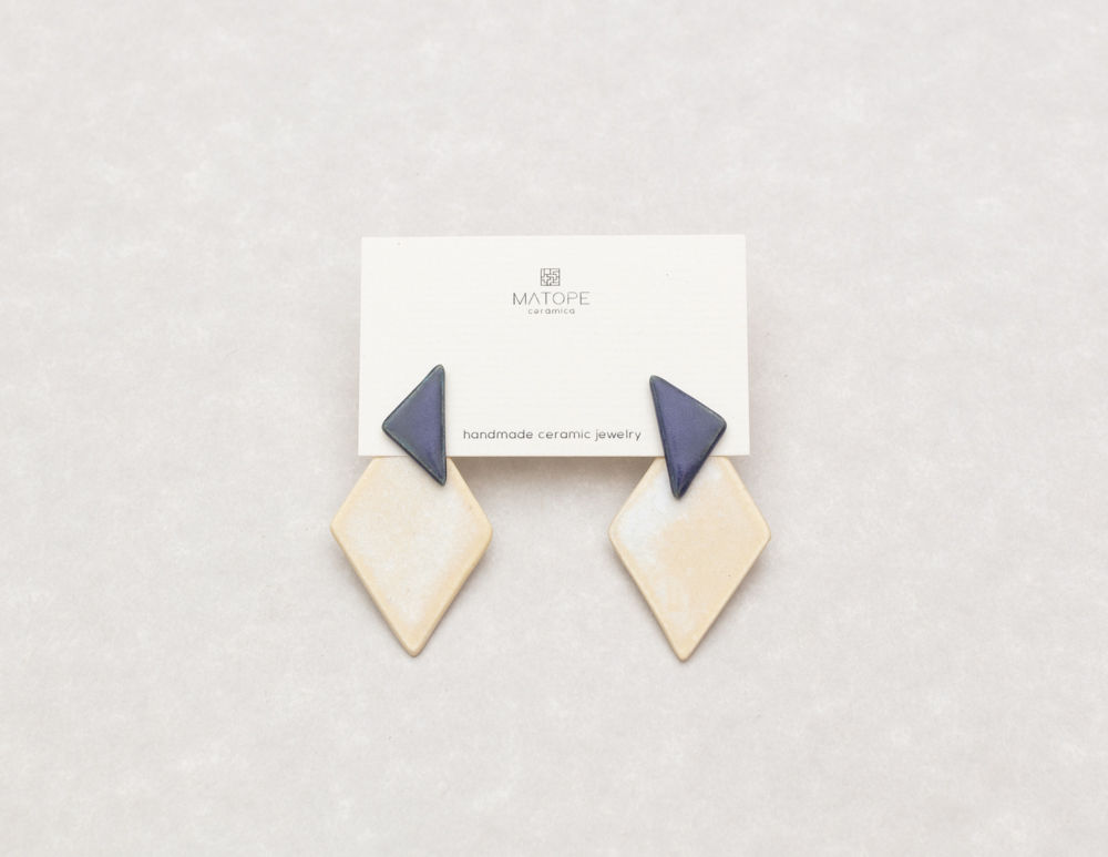 Fashionable rhomb ear jackets