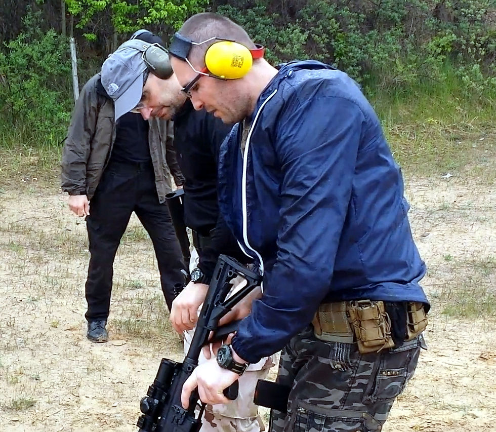 Close Protection|Tactical Firearms|Kovinė Savigyna| Asmens Sargybinių kursai|Taktinis Šaudymas