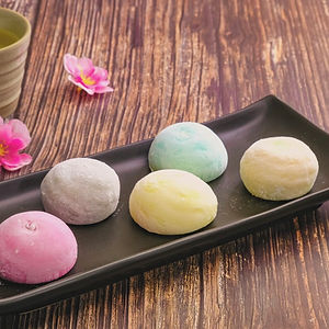 132. Mochi 3 pcs (mango/groene thee/aardbei / mangue/thé vert/fraise)