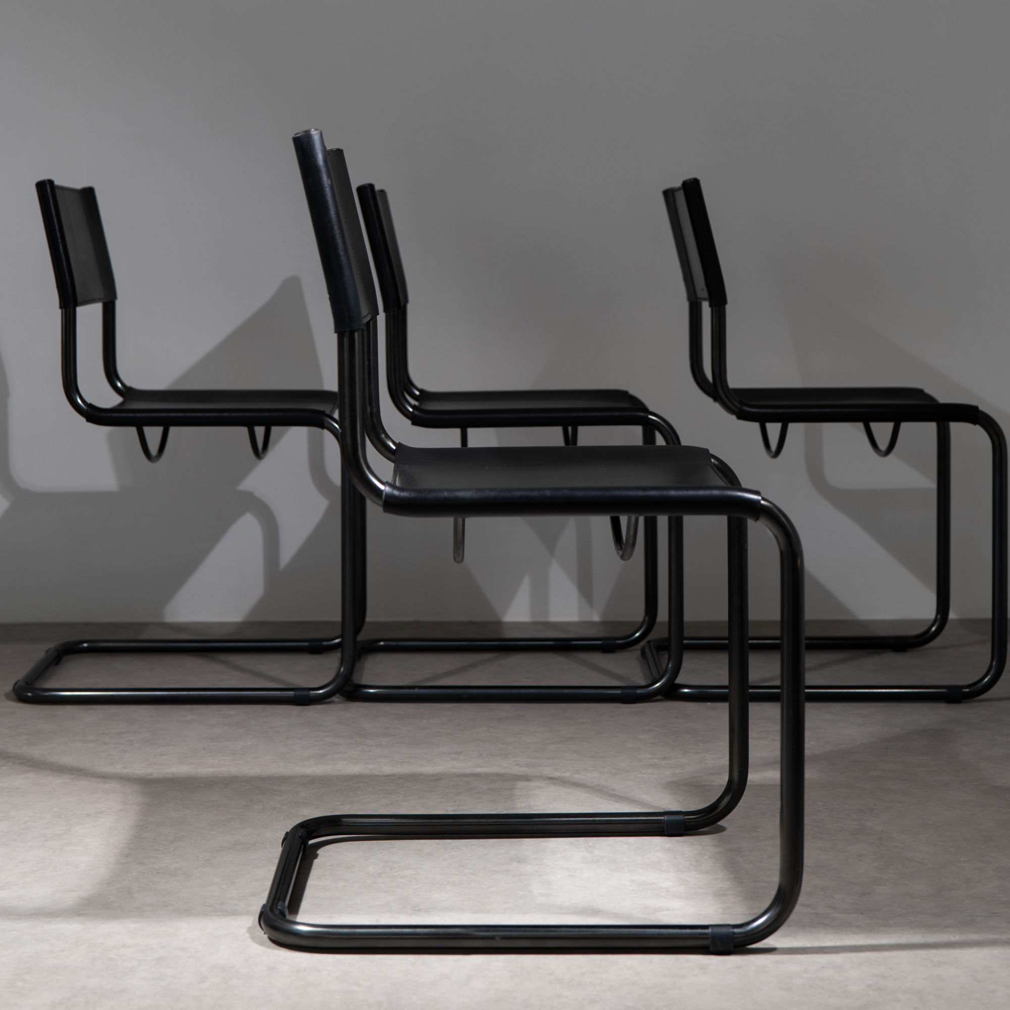 Set of 4 Zanotta Gino Levi Montalcini Germana Chairs 1980s