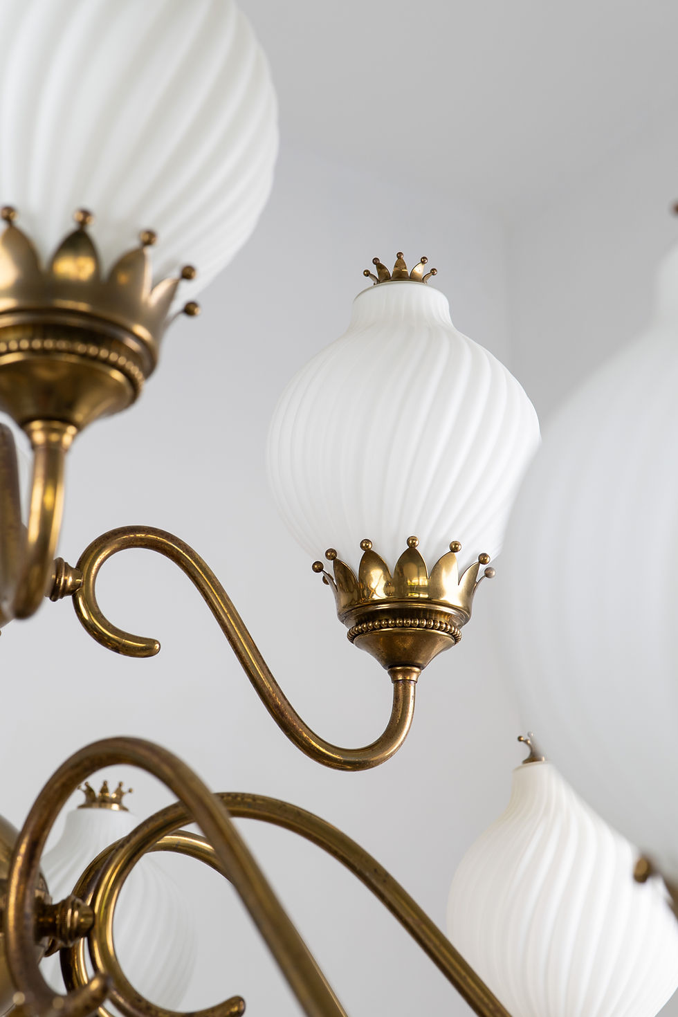 Thumbnail: Extra Large Angelo Lelii Tortiglioni for Arredoluce 16 lights Pendant Lamp Monza
