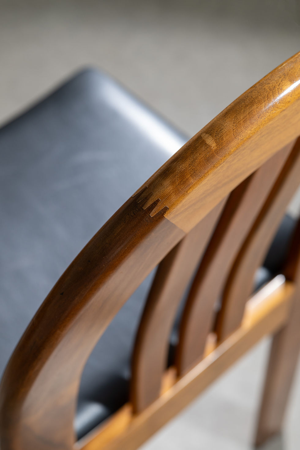 Thumbnail: Set of 6 Dinning Chairs by Superstudio Sistemi Domenica series 1960s