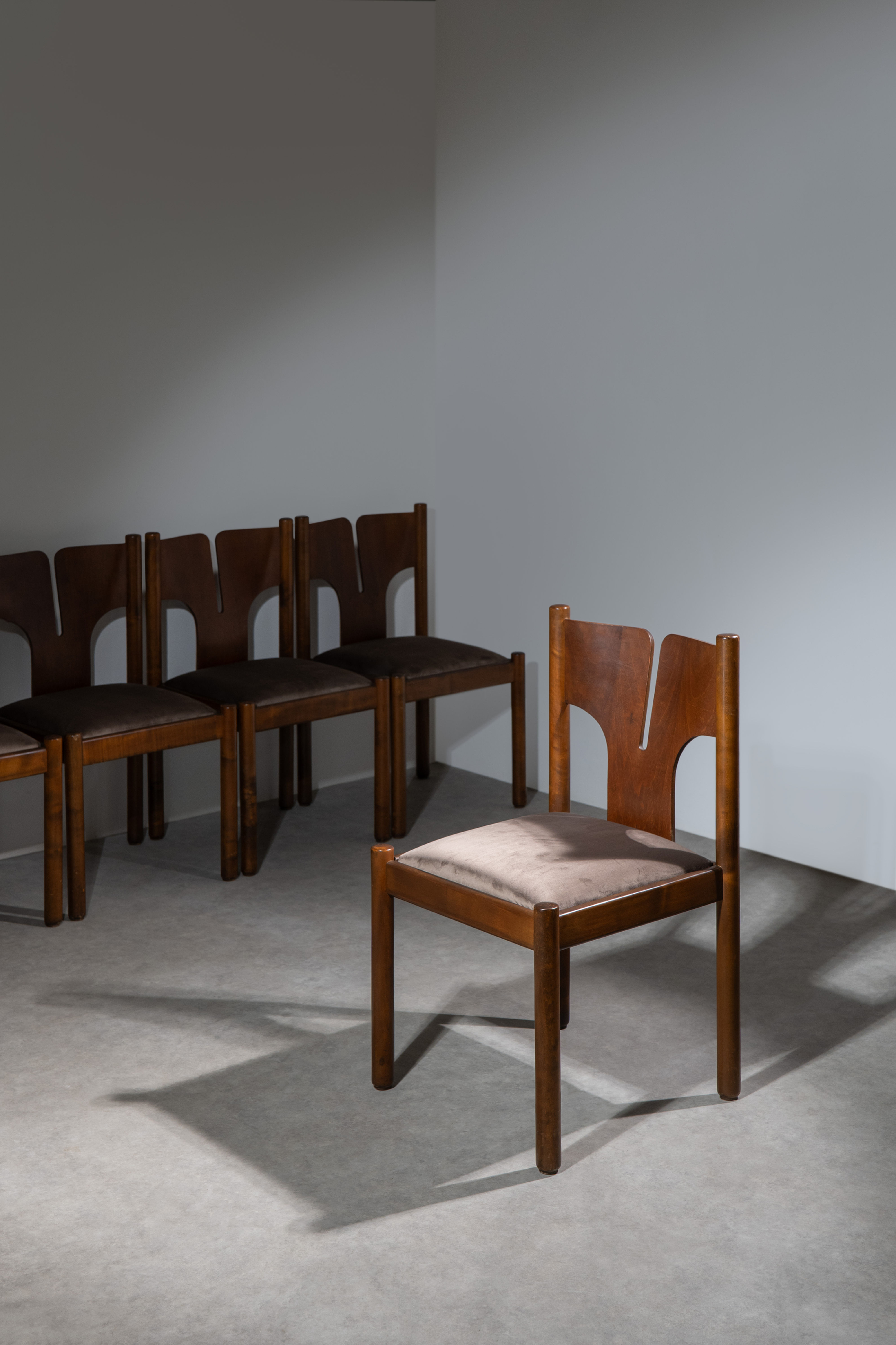 Set of 6 Vintage Italian Chairs from Mobilgirgi 1970s
