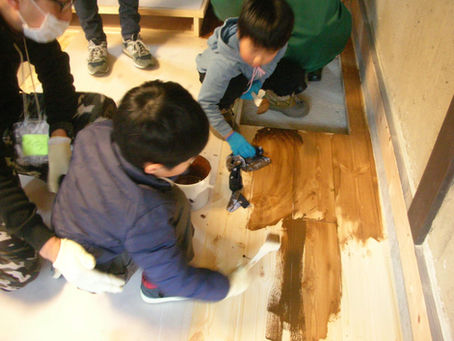 「盛岡町家修景改修体験／床塗りワークショップ～ぼくらで作ろう美しい街並み♪～」開催しました。